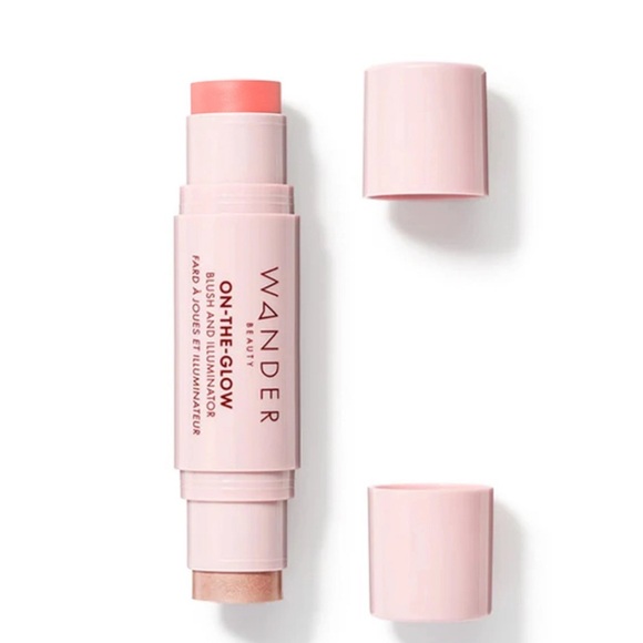 Wander Beauty On-the-Glow Blush and Illuminator in color CORAL ROSE - NEW in Box - Picture 1 of 8